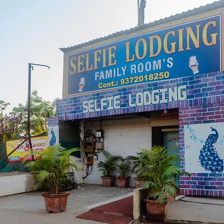 Oyo 37530 Selfie Dhaba Hotel Sasupada Ngoại thất bức ảnh